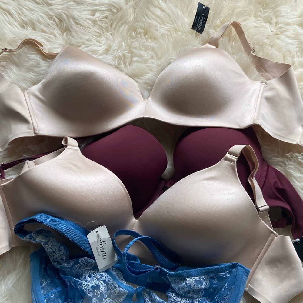 NWT 4 x Soma Bras, all 4 of them for $50